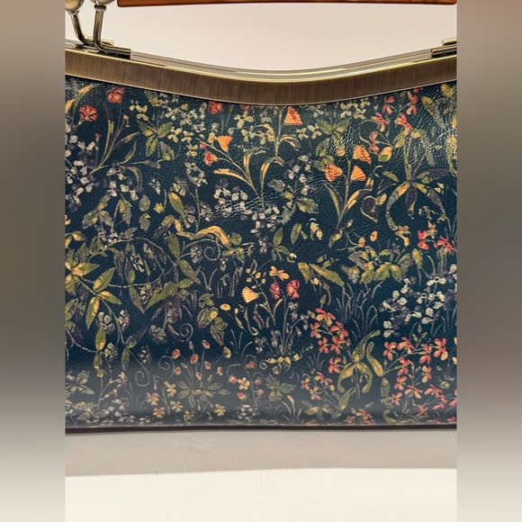 Patricia Nash Tuscan Field Collection Floral Patterned Crossbody W/Gold Accents - Picture 3 of 17